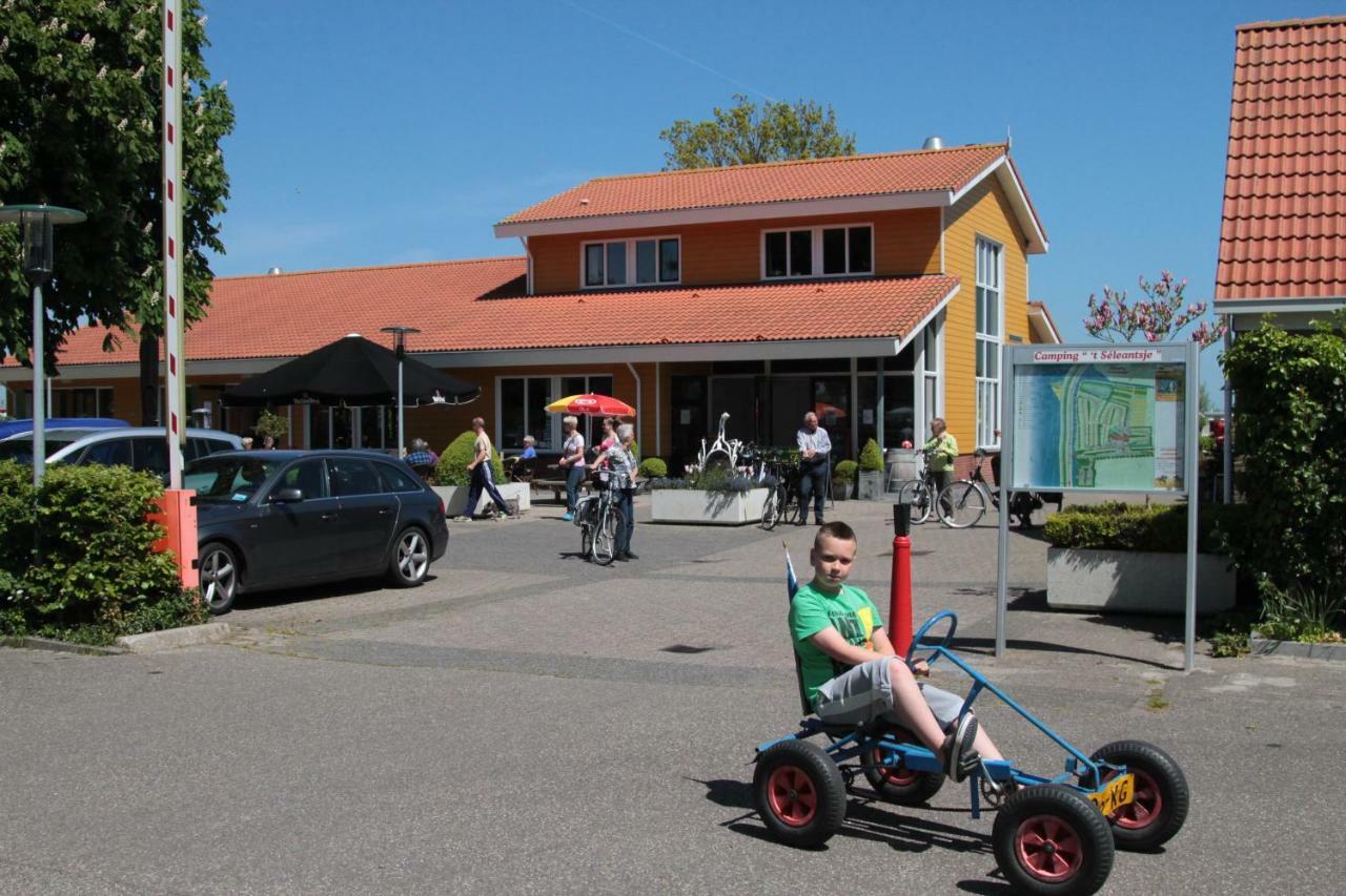 Zuiderzee-Chalet 22 Molkwerum エクステリア 写真